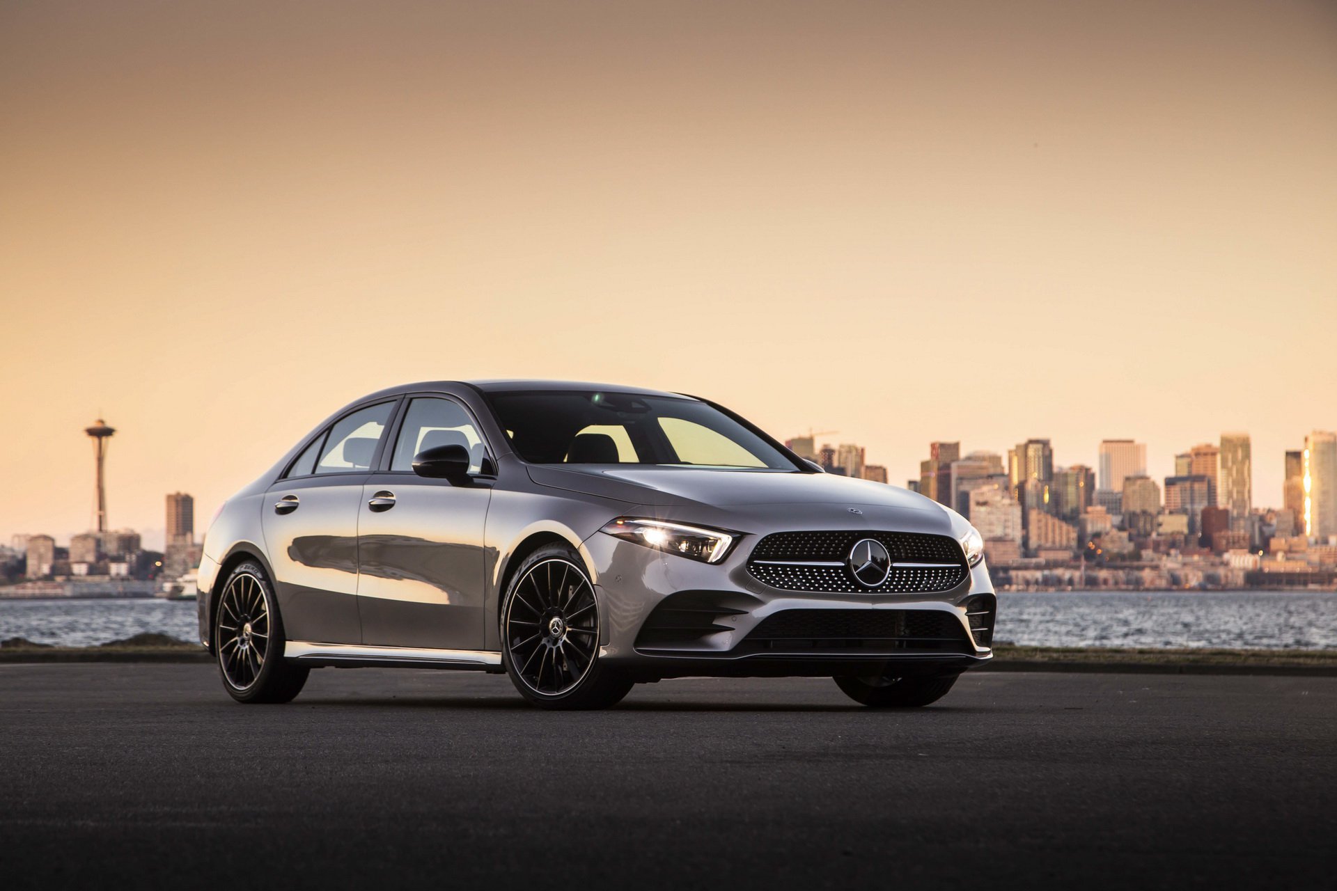 New 2019 Mercedes-Benz A-Class A 220 4MATIC for sale Sold at 1 Stop Leasing in Brooklyn NY 11223 1