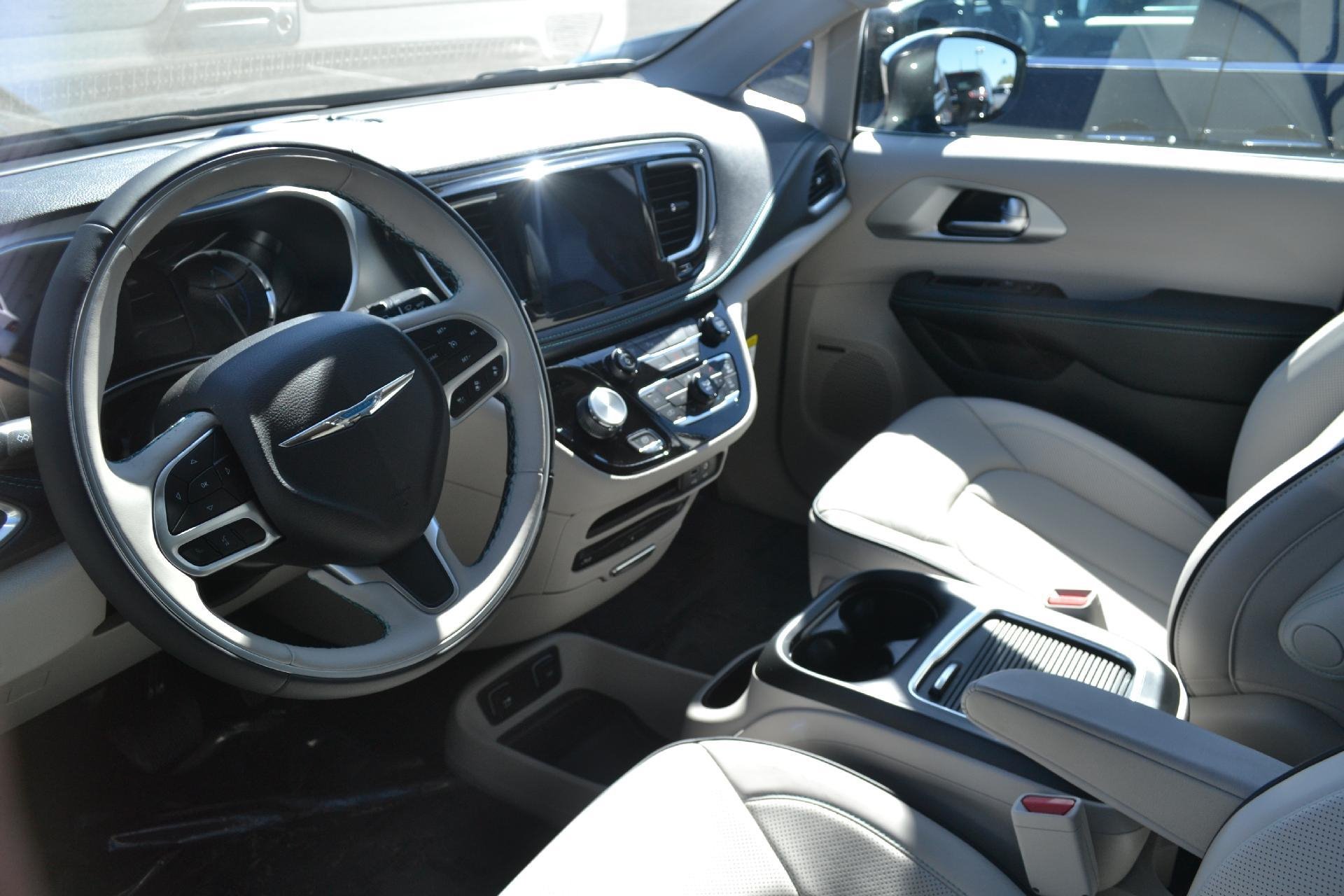 New 2019 Chrysler Pacifica Touring L Plus Touring L Plus for sale Sold at 1 Stop Leasing in Brooklyn NY 11223 2