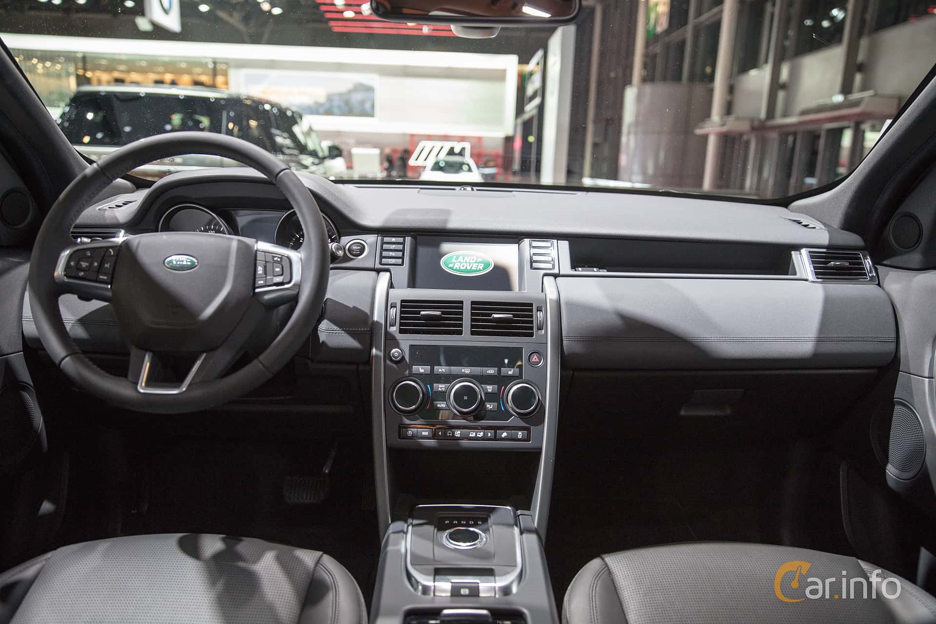 New 2019 Land Rover-Discovery Sport Landmark Discovery Sport Landmark for sale Sold at 1 Stop Leasing in Brooklyn NY 11223 2