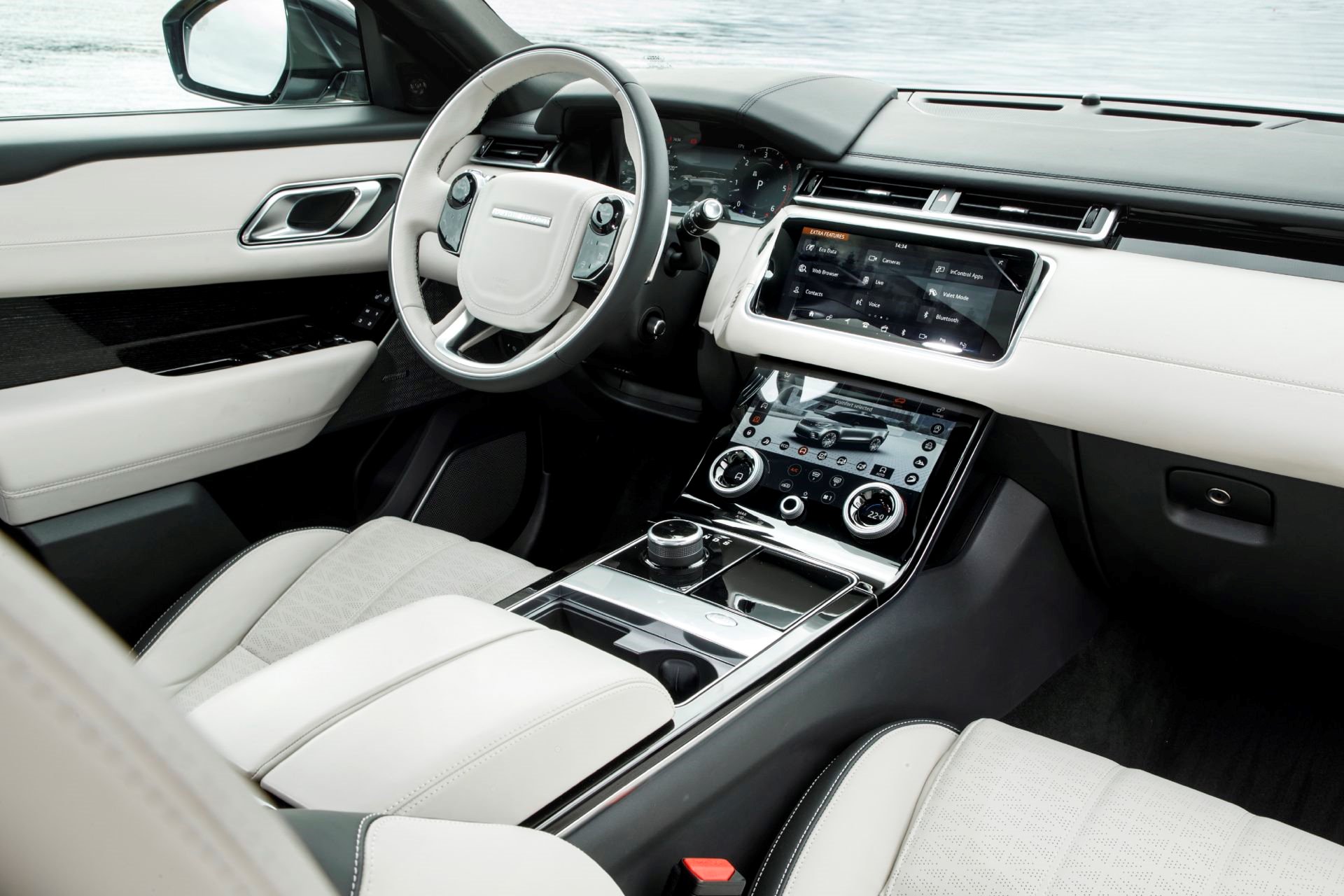 New 2019 Land Rover-Range Rover Velar P380 R-Dynamic HSE Range Rover Velar P380 R-Dynamic HSE for sale Sold at 1 Stop Leasing in Brooklyn NY 11223 2