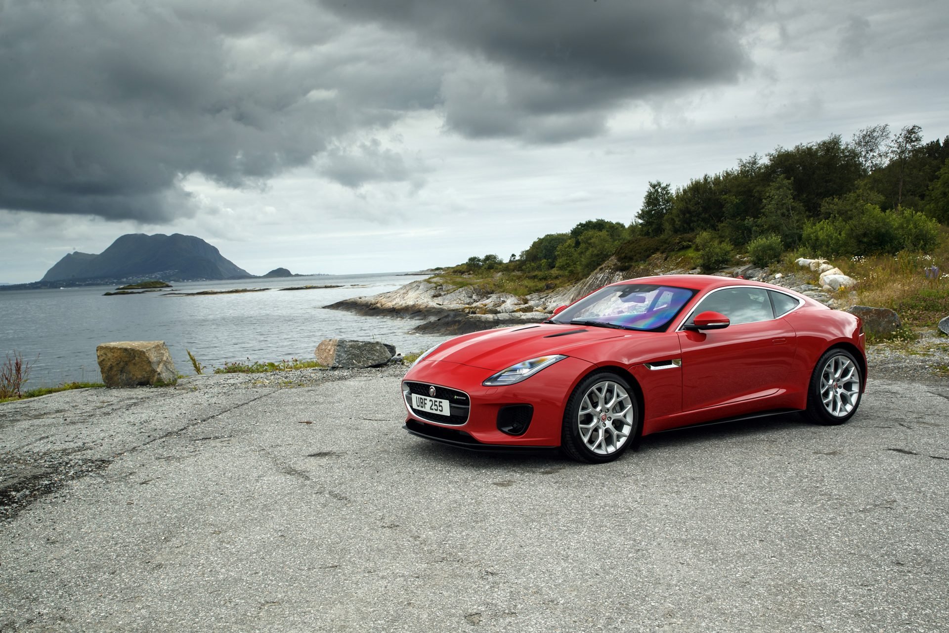 New 2020 Jaguar-F-TYPE R F-TYPE R for sale Sold at 1 Stop Leasing in Brooklyn NY 11223 1