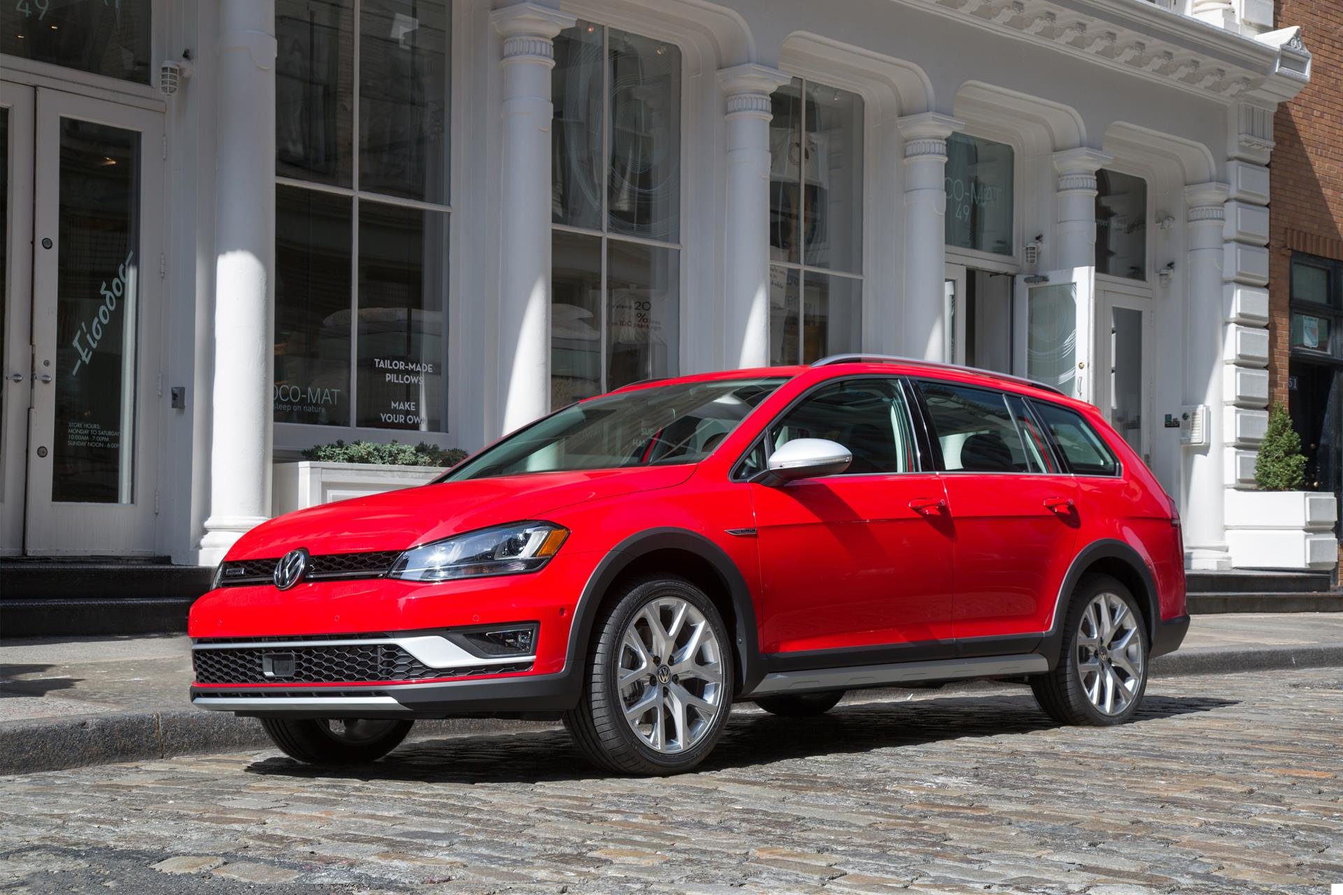 New 2019 Volkswagen-Golf Alltrack TSI SEL 4Motion Golf Alltrack TSI SEL 4Motion for sale Sold at 1 Stop Leasing in Brooklyn NY 11223 1