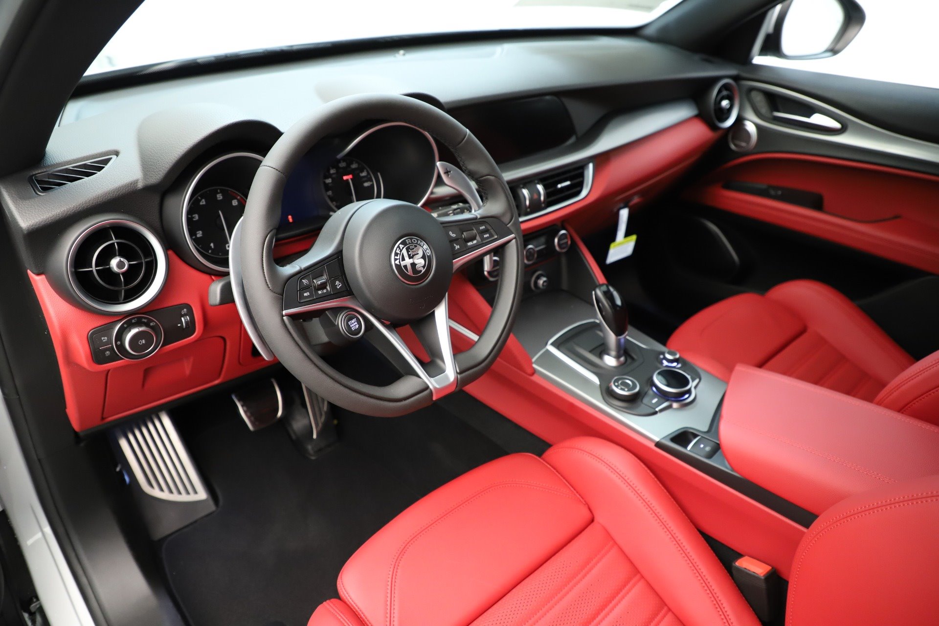 New 2020 Alfa Romeo-Stelvio Base Stelvio for sale Sold at 1 Stop Leasing in Brooklyn NY 11223 2