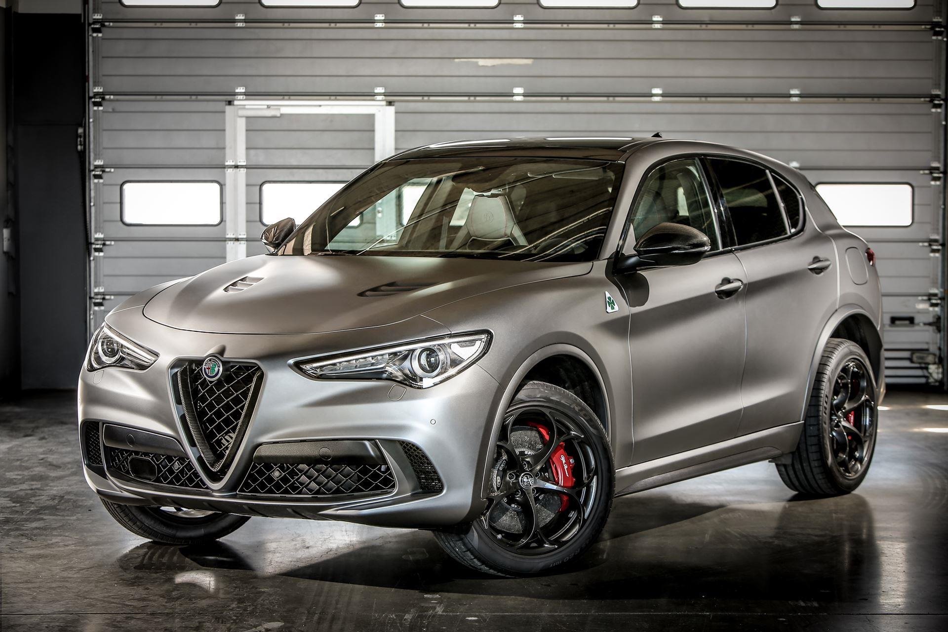 New 2020 Alfa Romeo-Stelvio Base Stelvio for sale Sold at 1 Stop Leasing in Brooklyn NY 11223 1